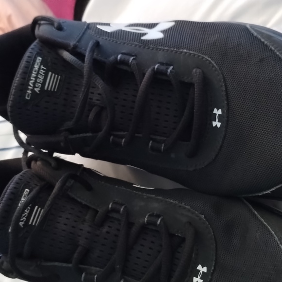 Men size 13 Under Armour tennis Black - Picture 2 of 5